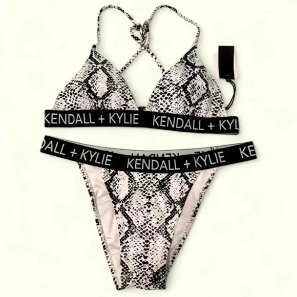 Kendall & Kylie SZ XL Black/White Bikini - Picture 2 of 5